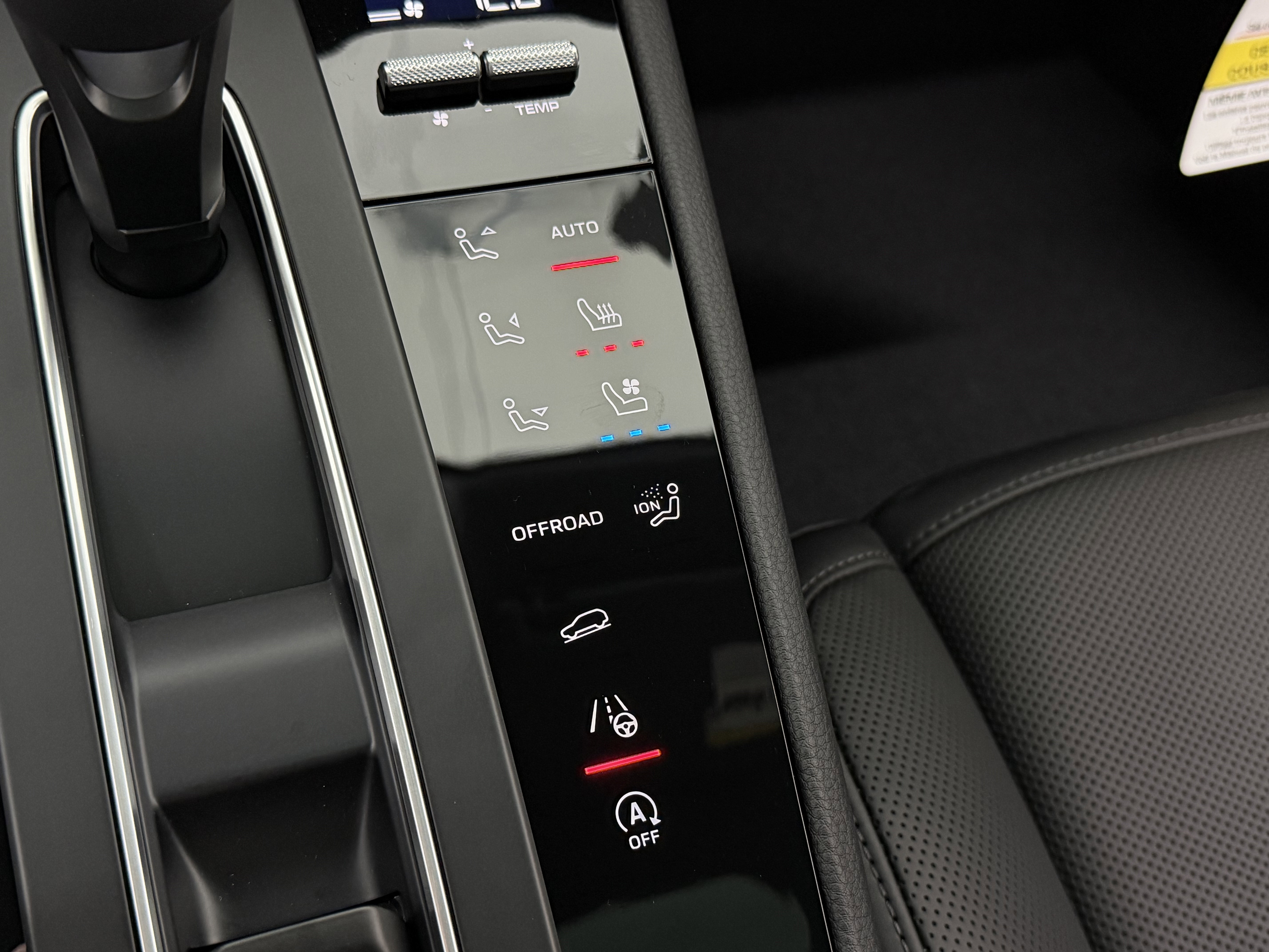 New 2026 Porsche Macan image 38