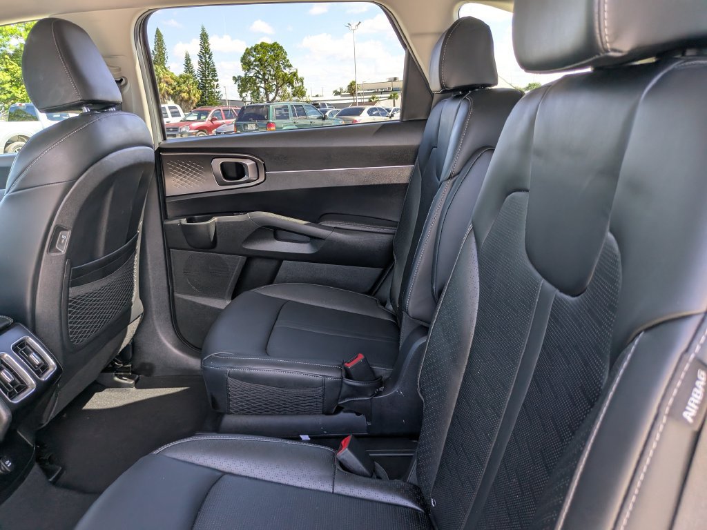 Certified 2025 Kia Sorento EX FWD image 20