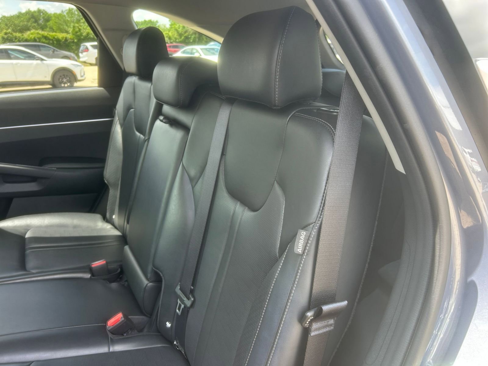 Used 2024 Kia Sorento S FWD image 25