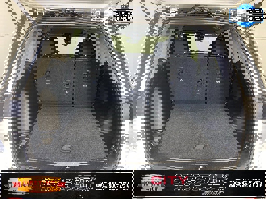 Used 2023 Jeep Grand Cherokee Laredo image 29