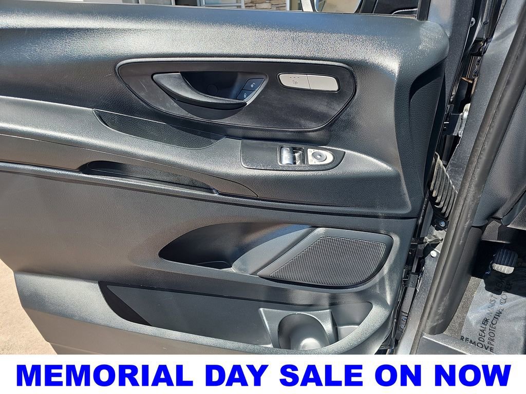 Used 2023 Mercedes-Benz Metris Passenger image 26