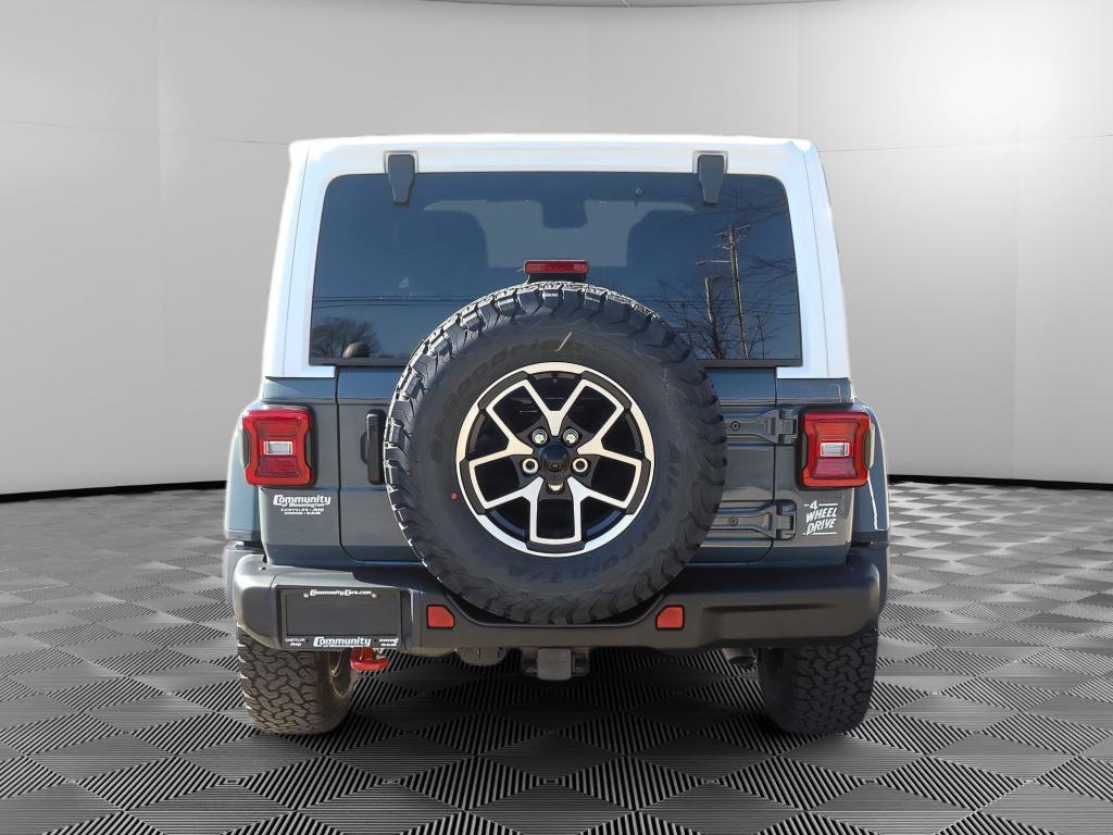 New 2026 Jeep Wrangler Unlimited Rubicon w/ Whitecap Package image 5