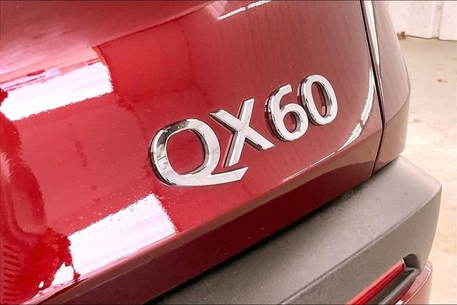 Certified 2025 INFINITI QX60 Luxe image 9