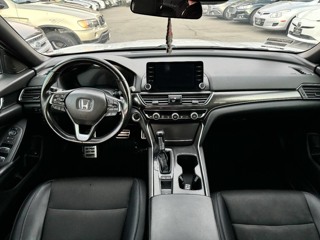 Used 2018 Honda Accord Sport image 14