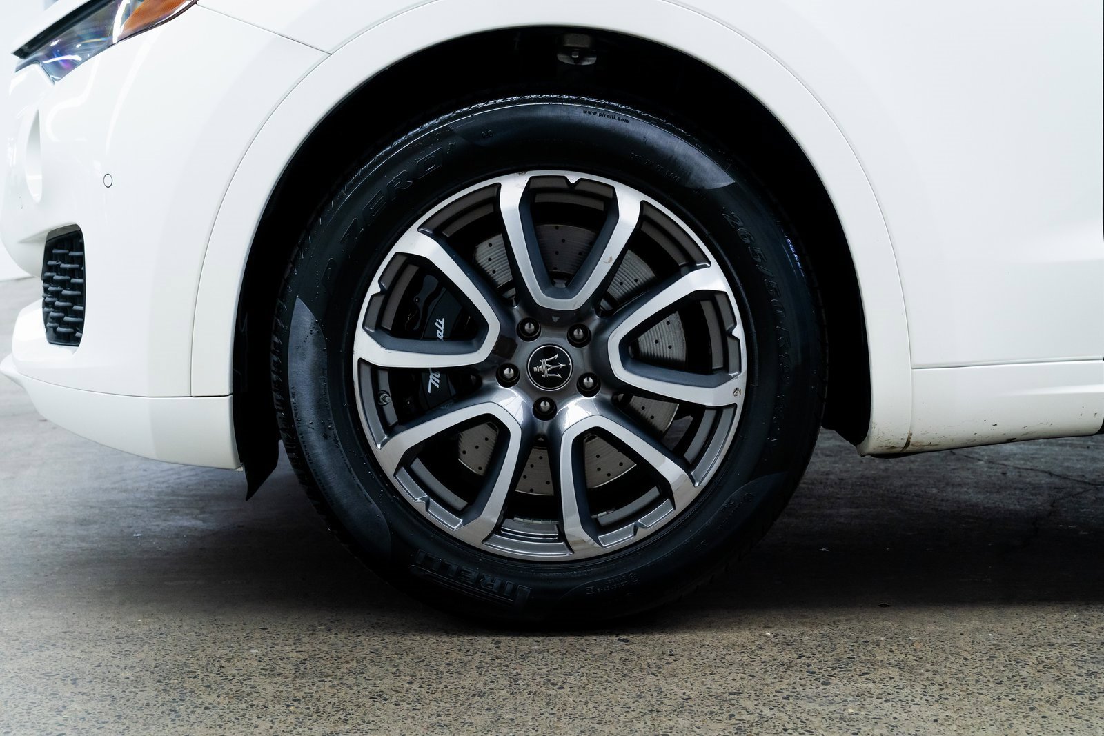 Used 2021 Maserati Levante S image 7