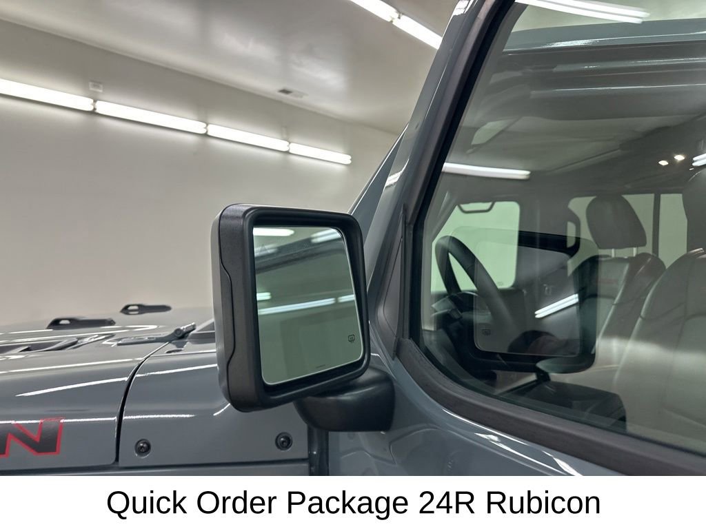 Used 2025 Jeep Wrangler Unlimited Rubicon w/ Safety Group AWD/4WD image 17
