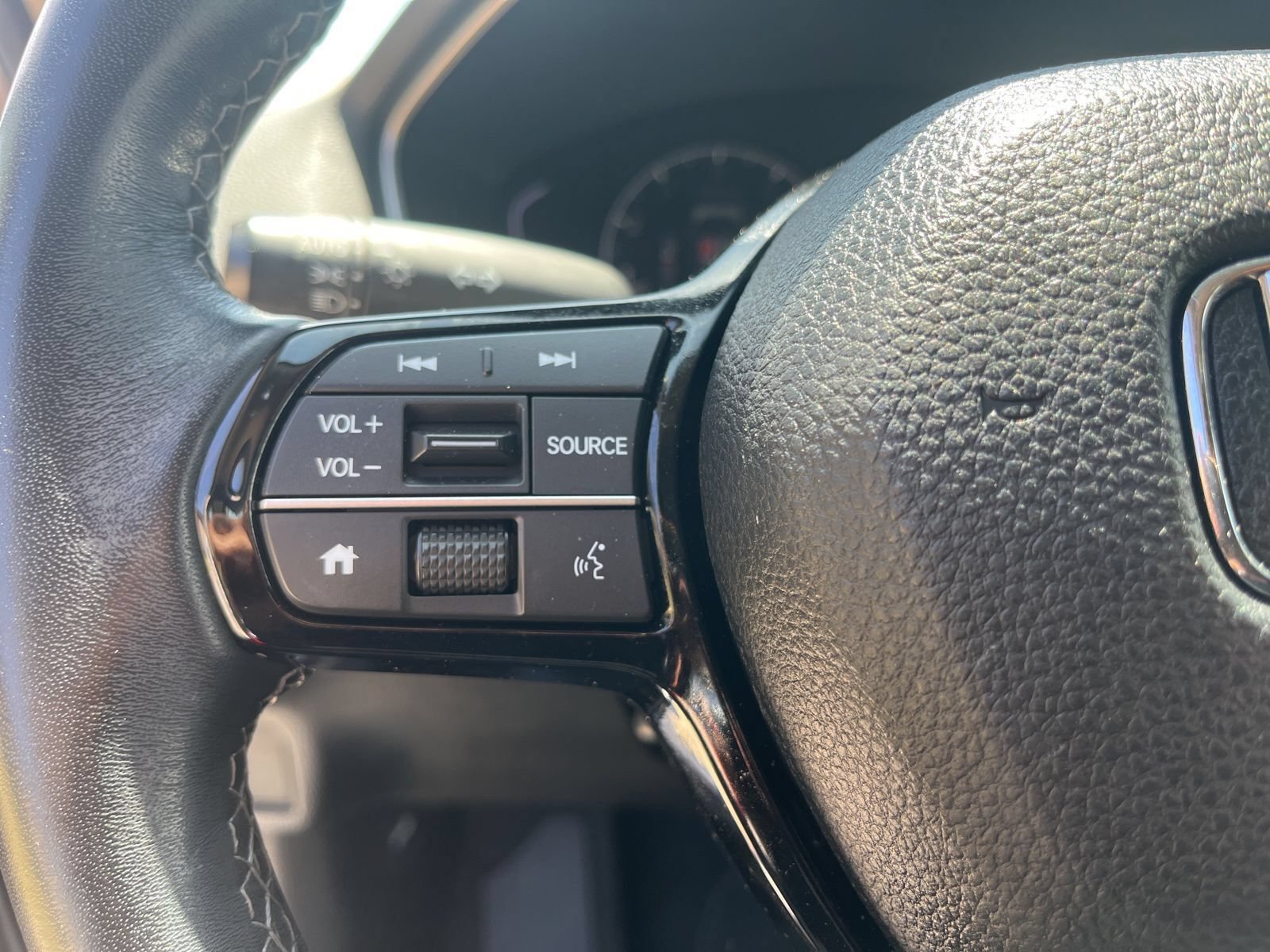 Used 2024 Honda Civic EX-L image 10