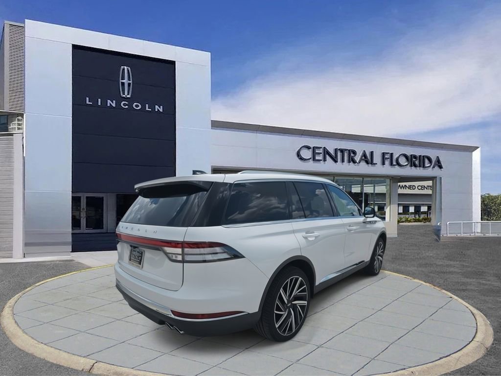 Used 2025 Lincoln Aviator Reserve w/ Equipment Group 201A image 3