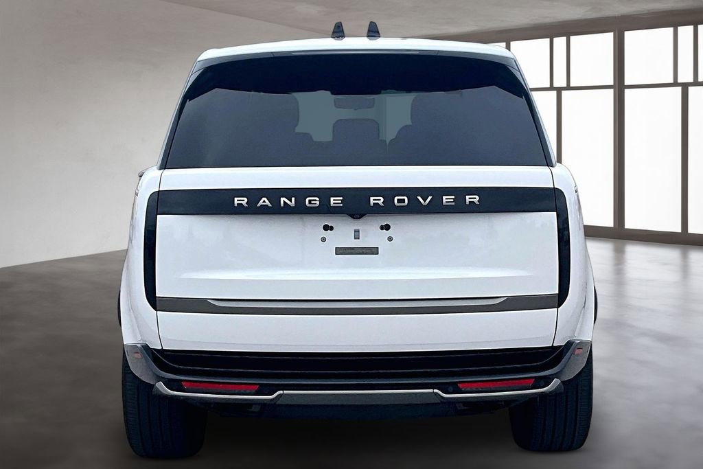 Used 2025 Land Rover Range Rover SE AWD/4WD image 4