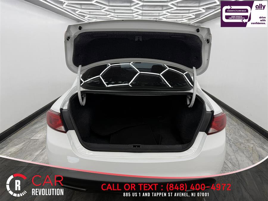Used 2015 Chrysler 200 S w/ Navigation & Sound Group I FWD image 6