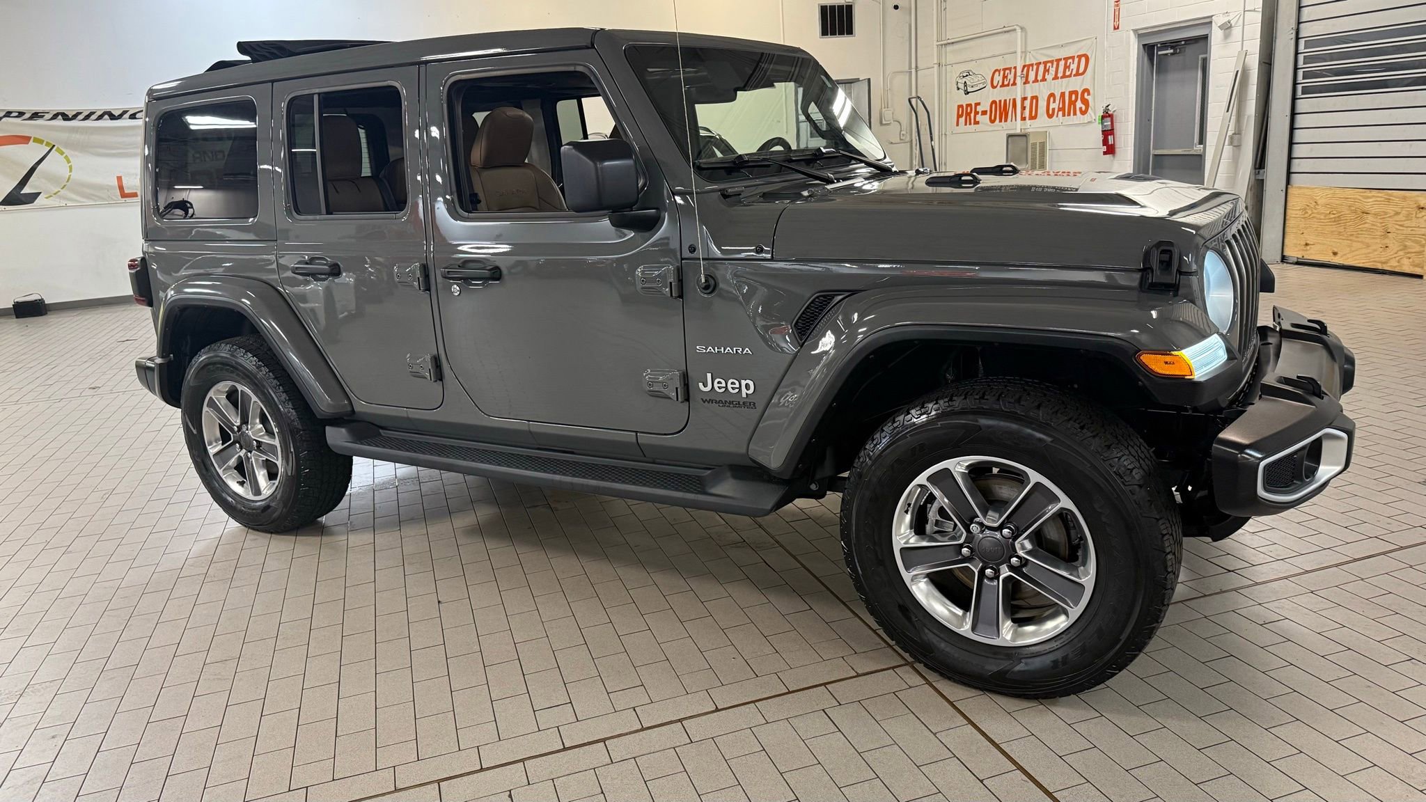 Used 2021 Jeep Wrangler Unlimited Sahara image 8