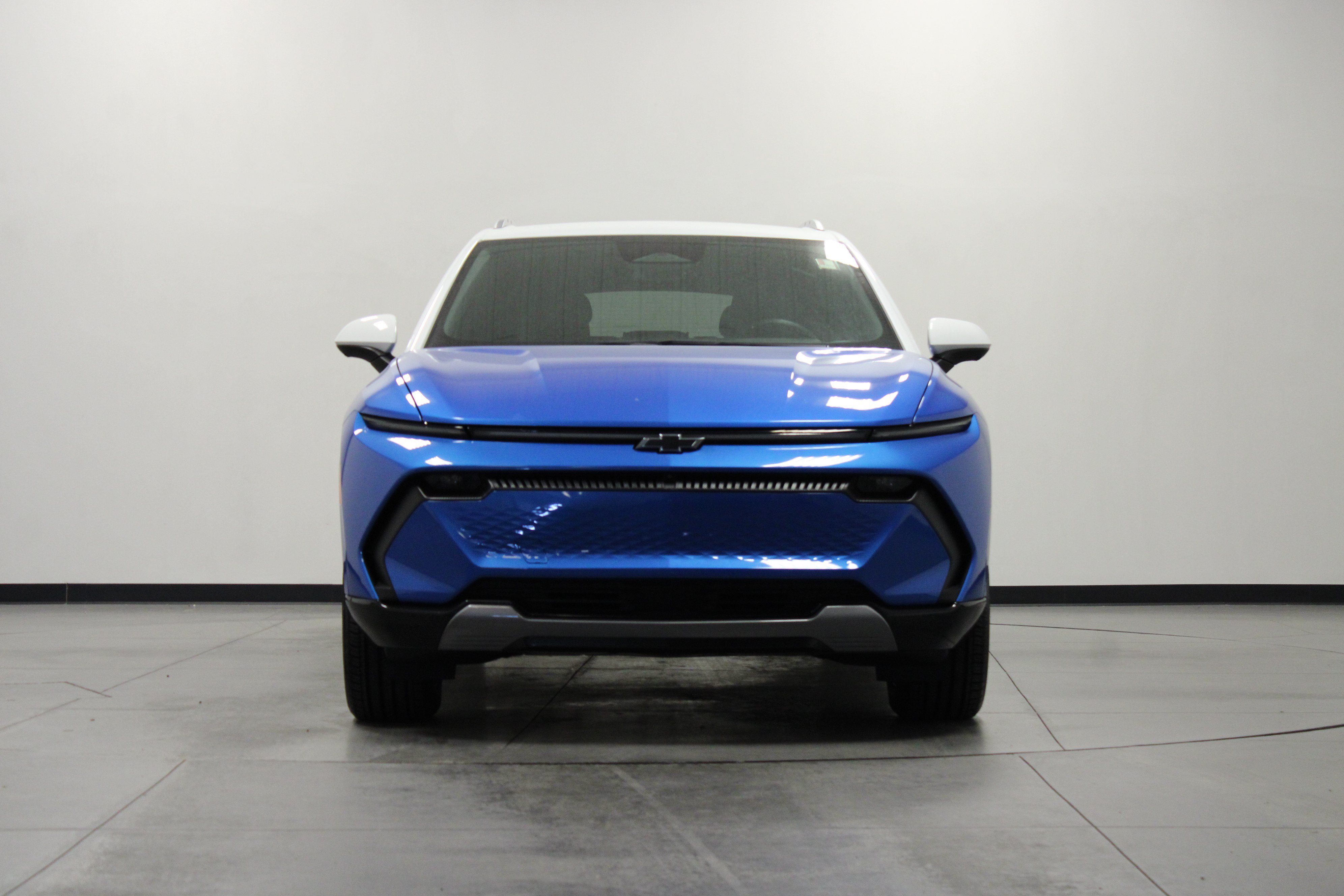 Used 2024 Chevrolet Equinox EV LT AWD/4WD image 9