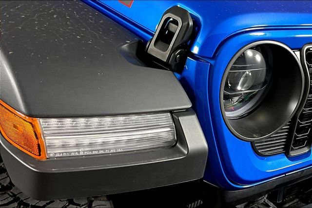 Used 2024 Jeep Wrangler Unlimited Rubicon w/ Capability Package image 30