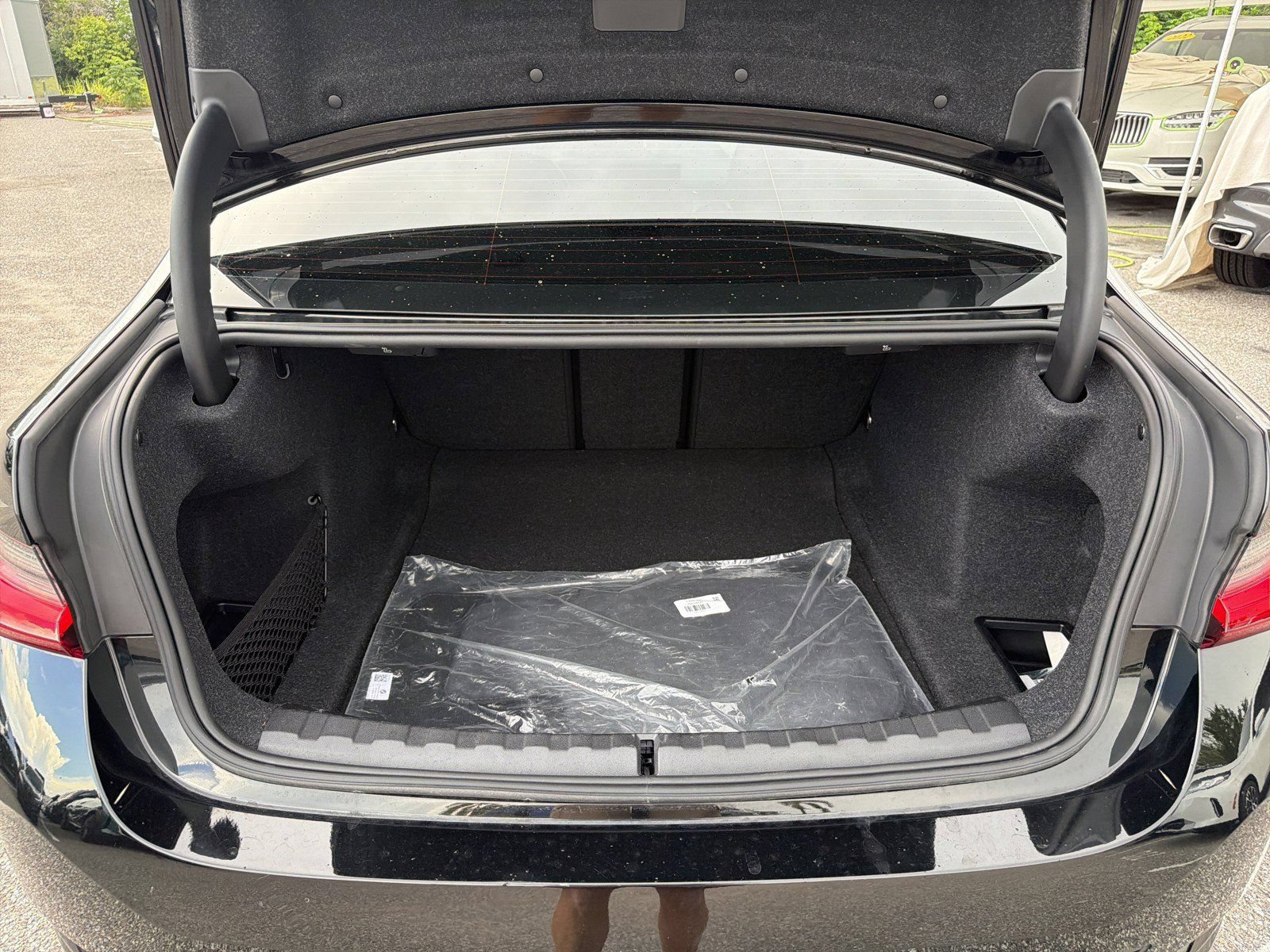 New 2025 BMW 330i Sedan w/ Convenience Package RWD image 12