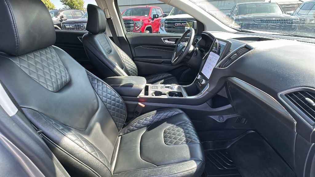 Used 2024 Ford Edge Titanium image 15