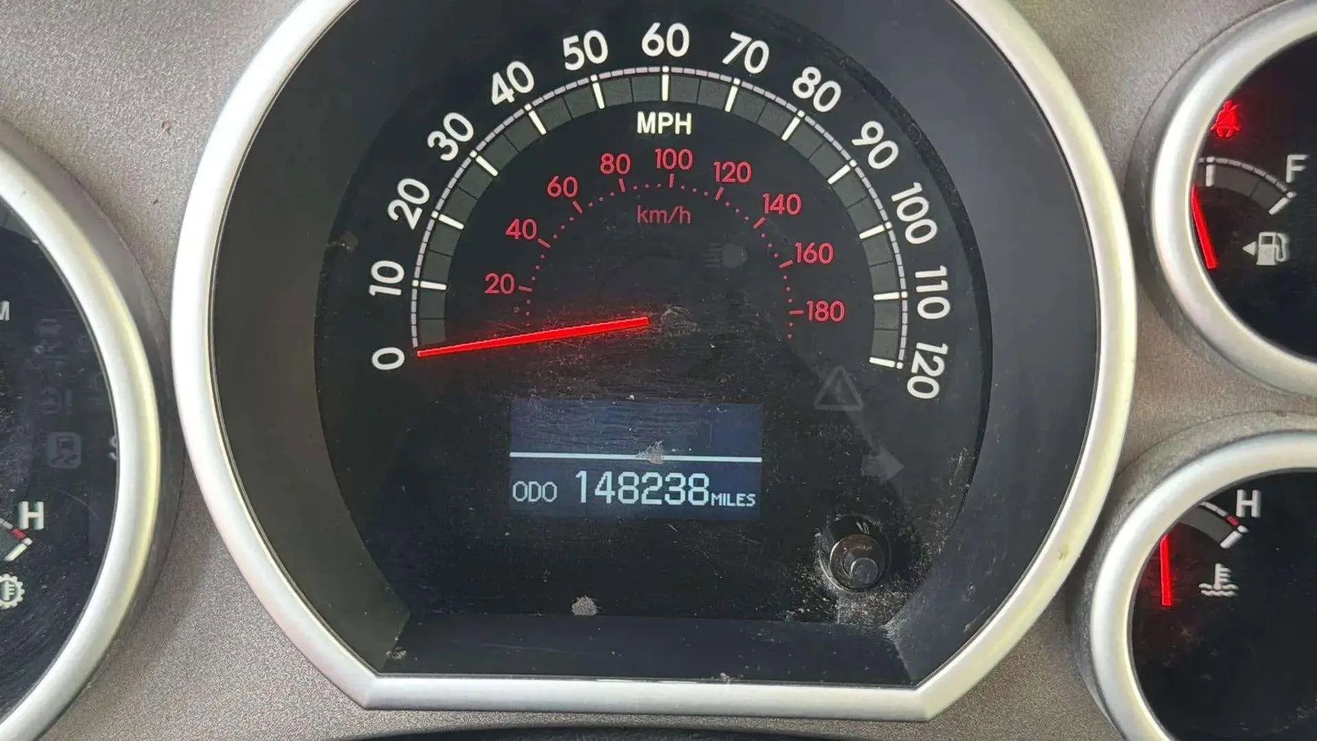 Used 2016 Toyota Sequoia Platinum image 33