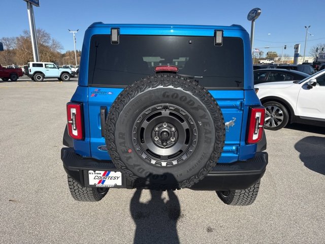 New 2025 Ford Bronco Badlands image 4