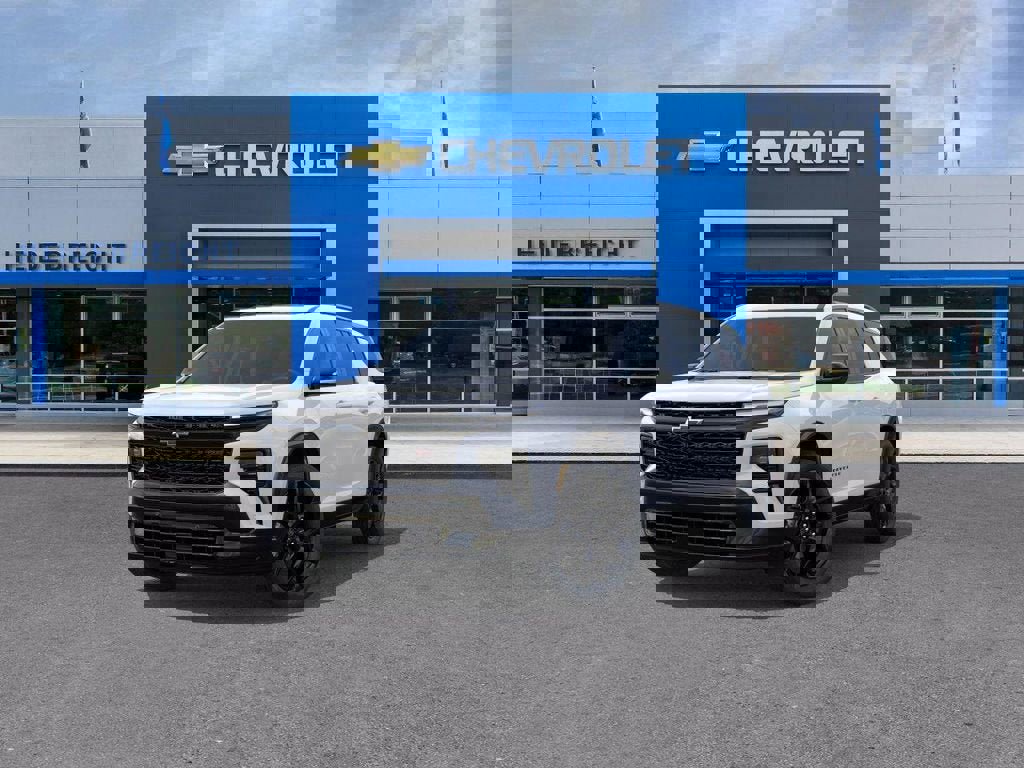 New 2026 Chevrolet Traverse RS w/ LPO, Floor Liner Package image 8