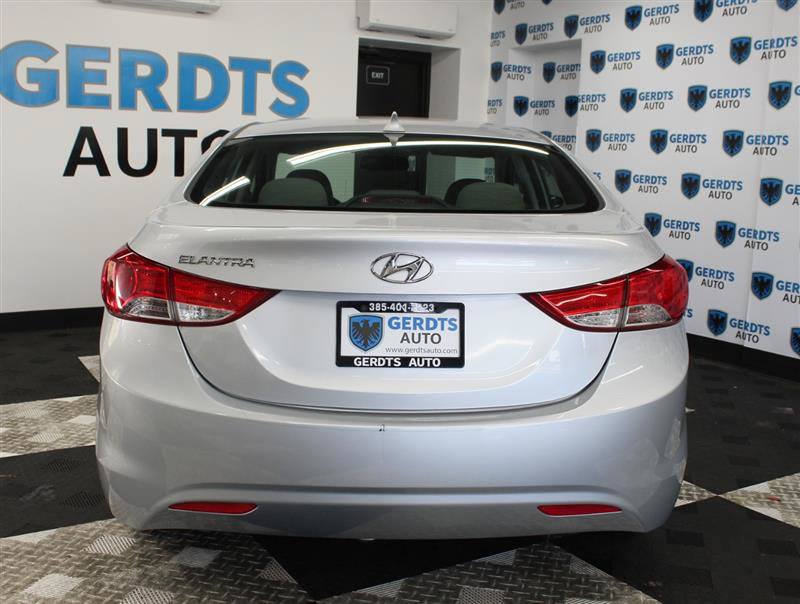 Used 2013 Hyundai Elantra GLS FWD image 3