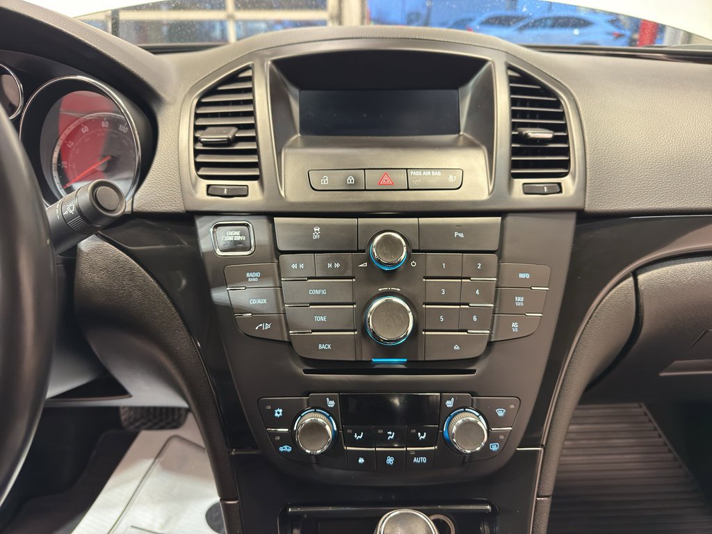 Used 2012 Buick Regal Premium image 18