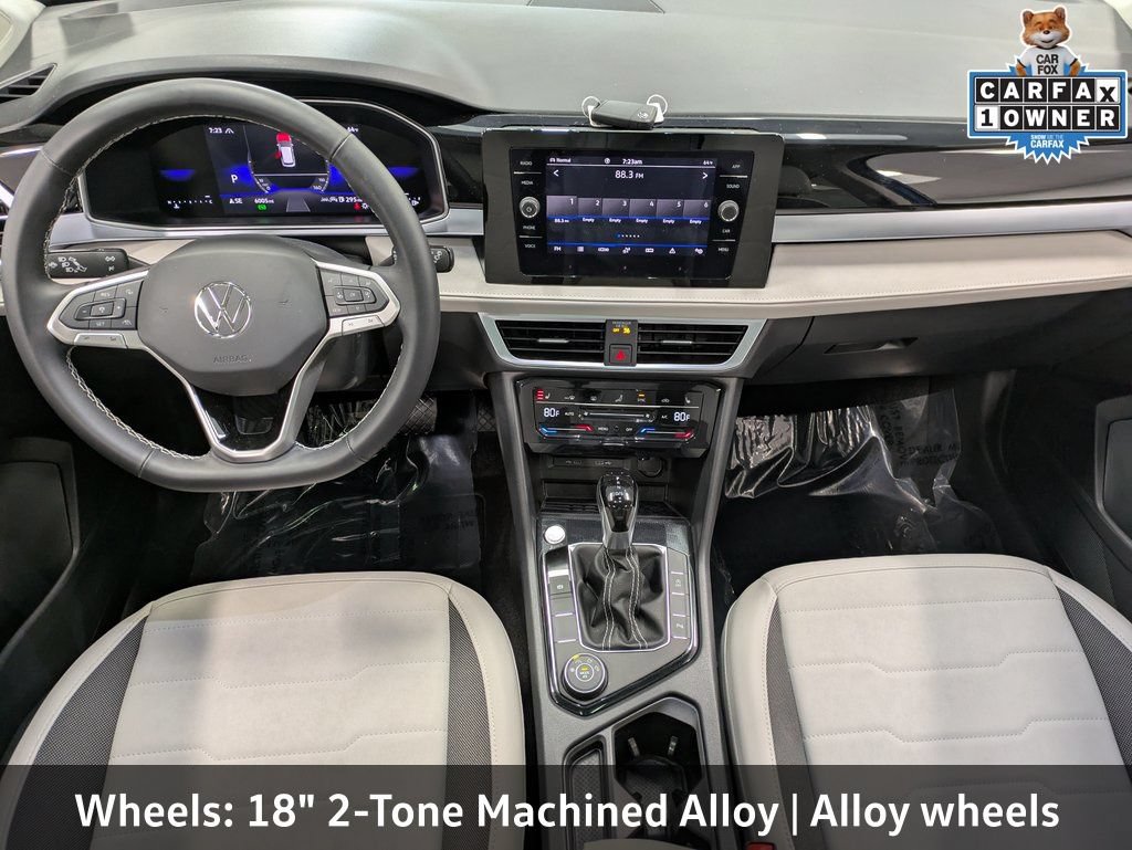 Used 2025 Volkswagen Taos SE w/ Panoramic Sunroof Package AWD/4WD image 29
