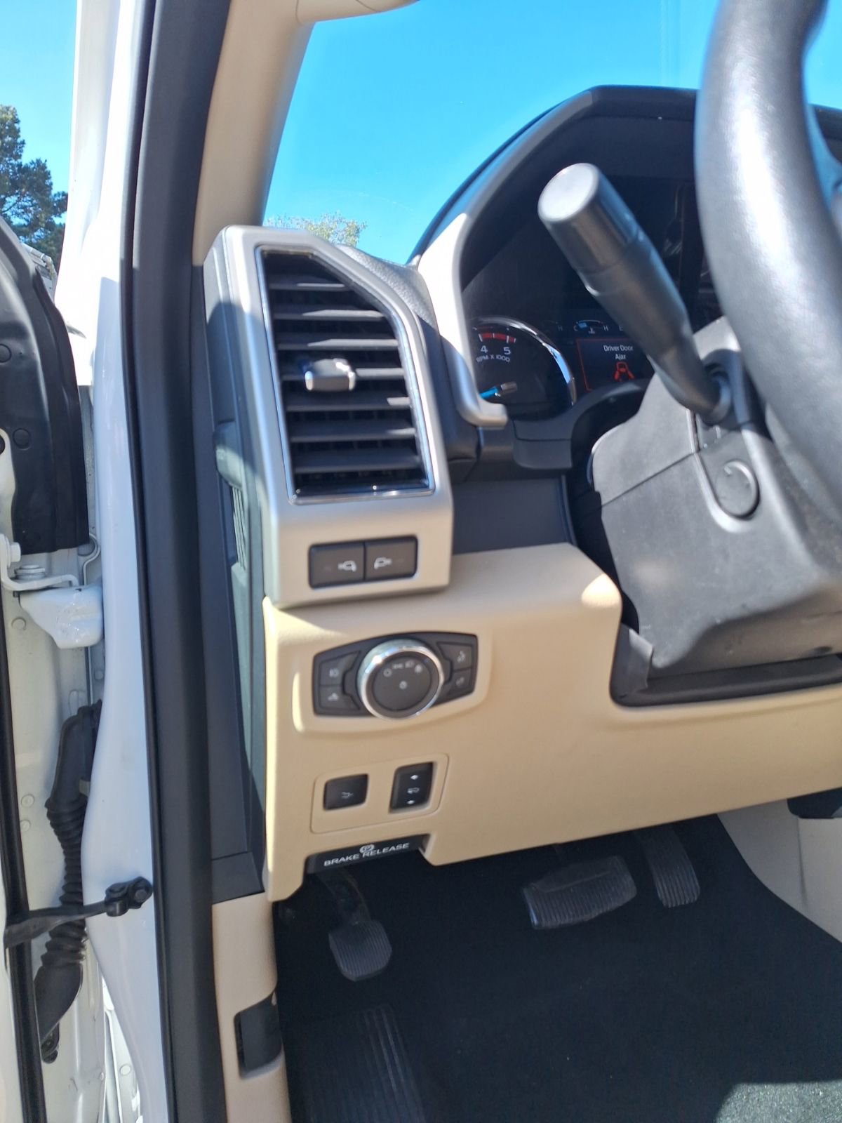 Used 2021 Ford F250 Lariat w/ Lariat Ultimate Package image 11