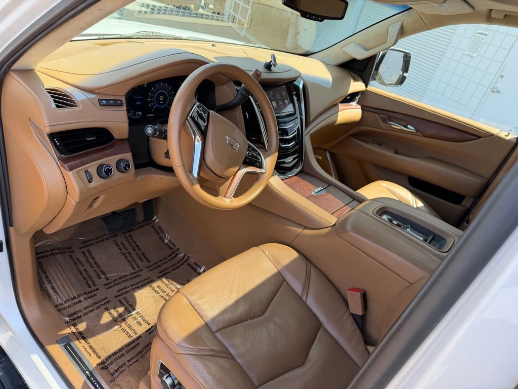 Used 2016 Cadillac Escalade ESV Platinum AWD/4WD image 2