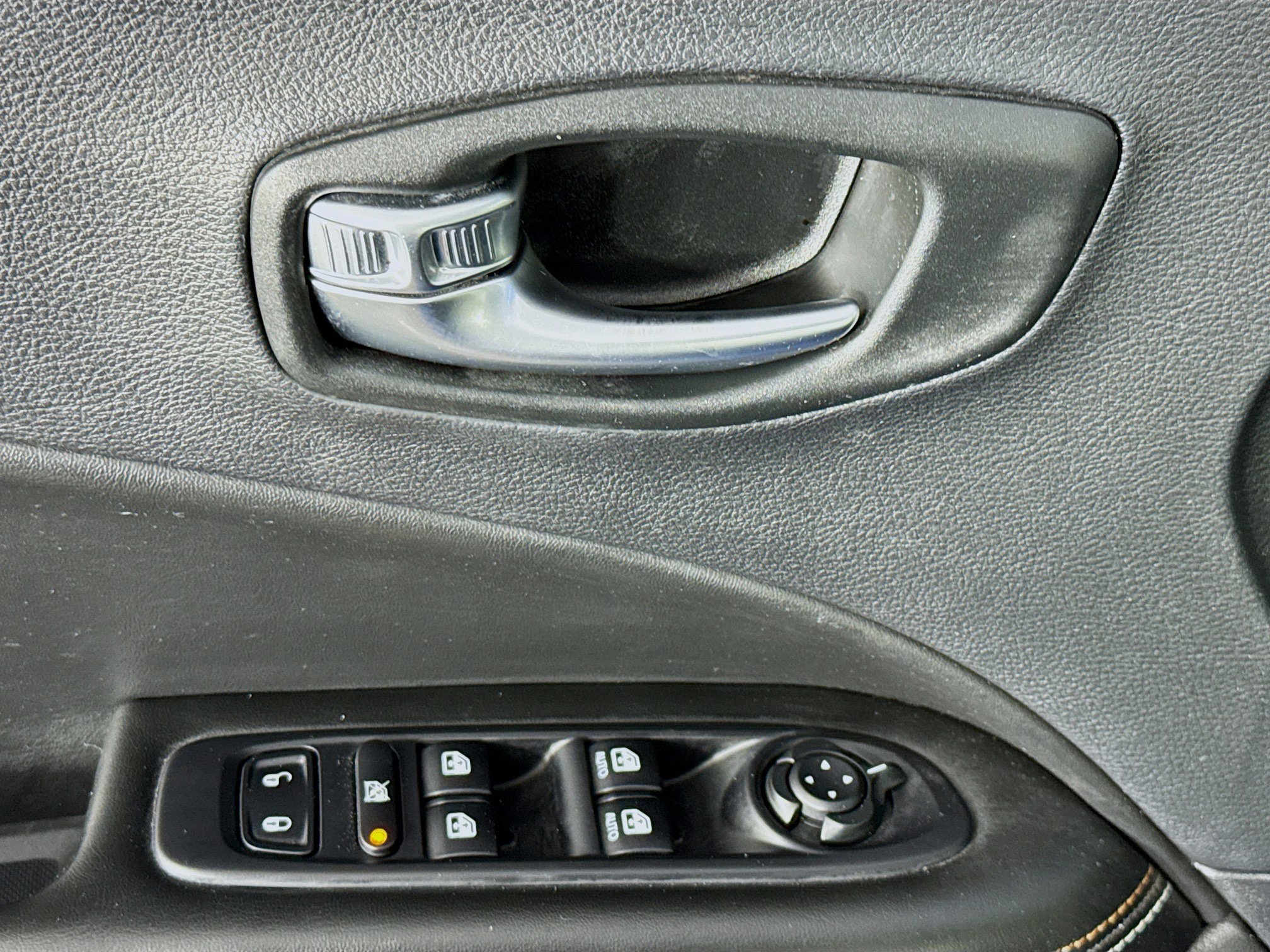 Used 2019 Jeep Compass Sport w/ Cold Weather Group image 41