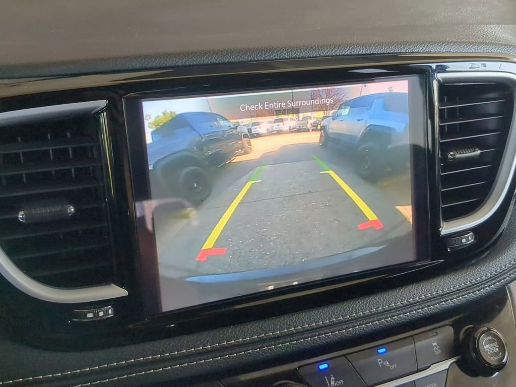 Used 2023 Chrysler Pacifica Limited image 17