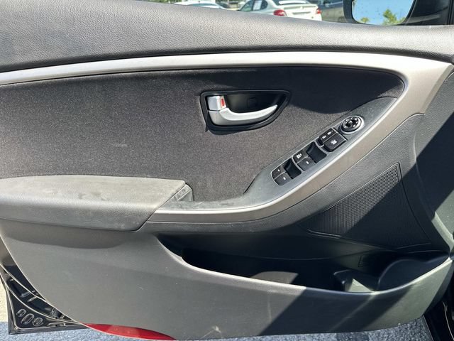 Used 2016 Hyundai Elantra GT FWD image 19