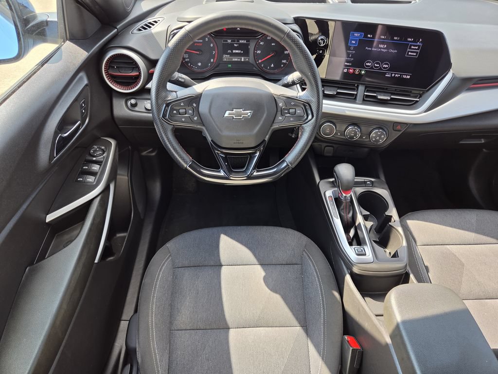 Used 2024 Chevrolet Trax RS w/ Driver Confidence Package FWD image 13
