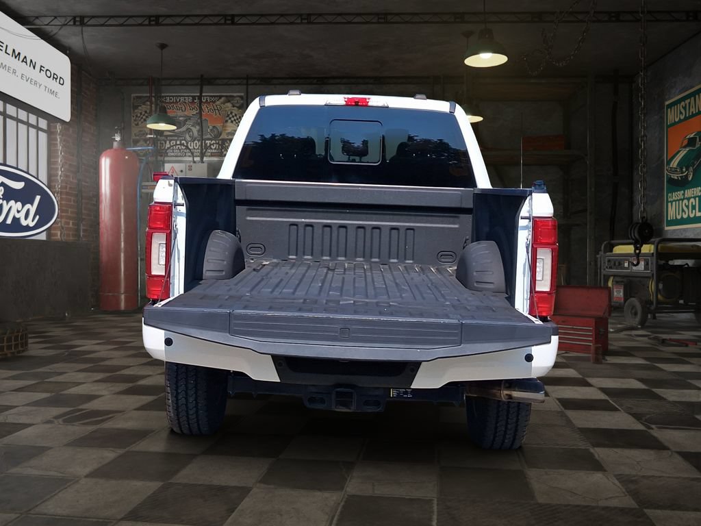Used 2020 Ford F250 Platinum w/ FX4 Off-Road Package AWD/4WD image 9