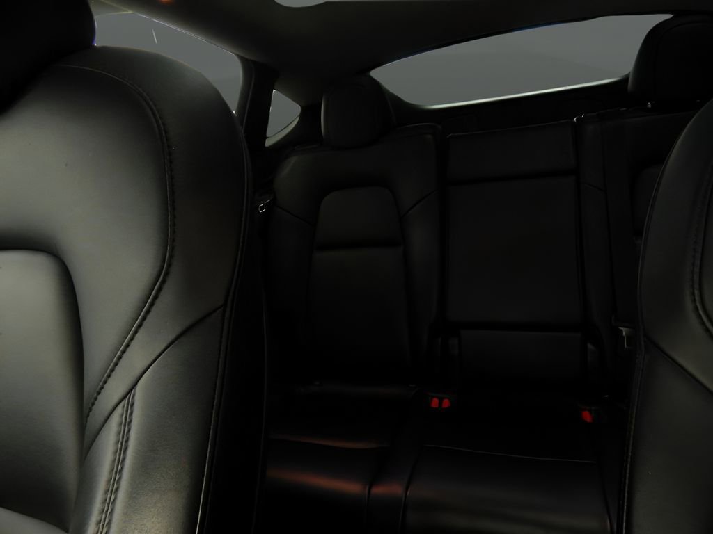 Used 2021 Tesla Model Y Performance image 30