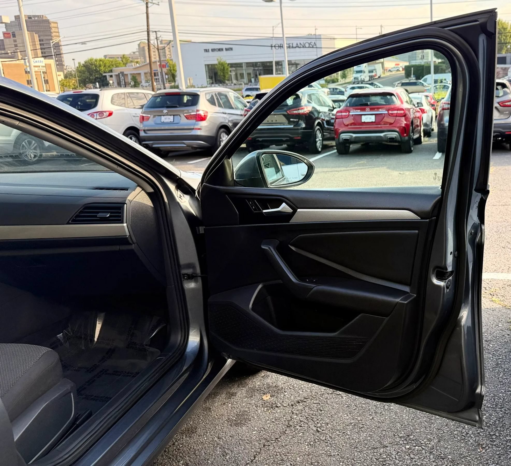 Used 2020 Volkswagen Jetta S FWD image 33