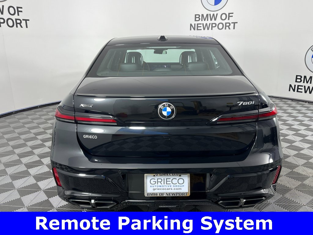 Used 2025 BMW 760i xDrive 760i xDrive w/ Premium Package image 10