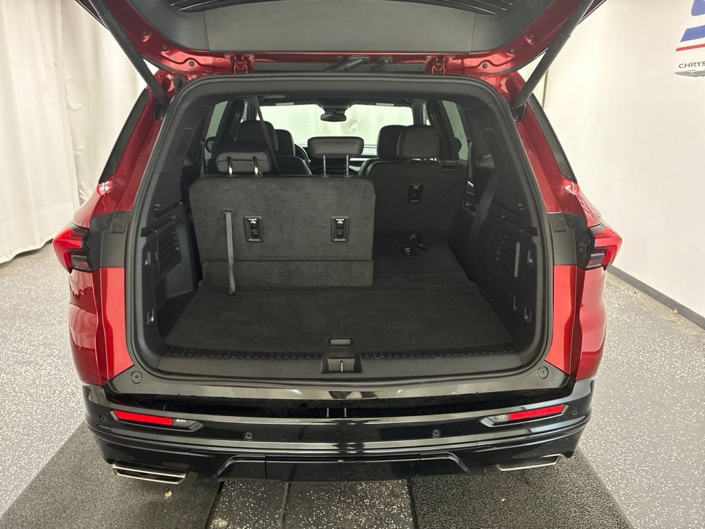 Used 2026 Buick Enclave Sport Touring FWD image 6