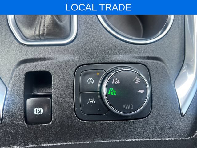 Used 2023 Chevrolet Traverse Premier AWD/4WD image 32