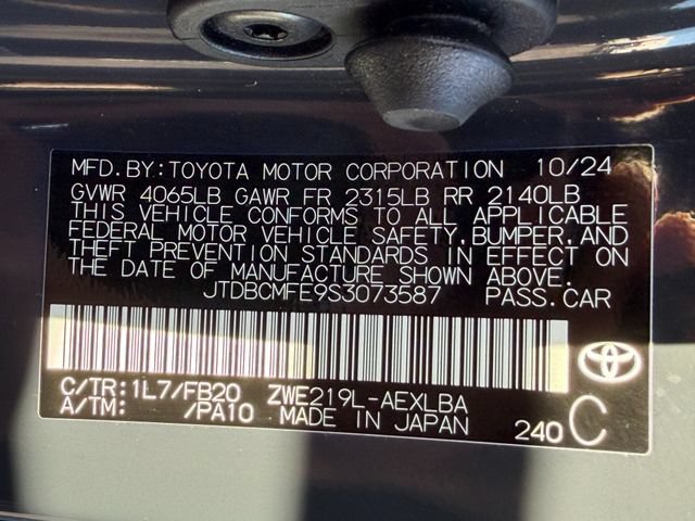 Used 2025 Toyota Corolla LE FWD image 24