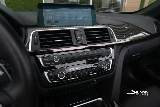 Used 2017 BMW M4 Convertible image 41