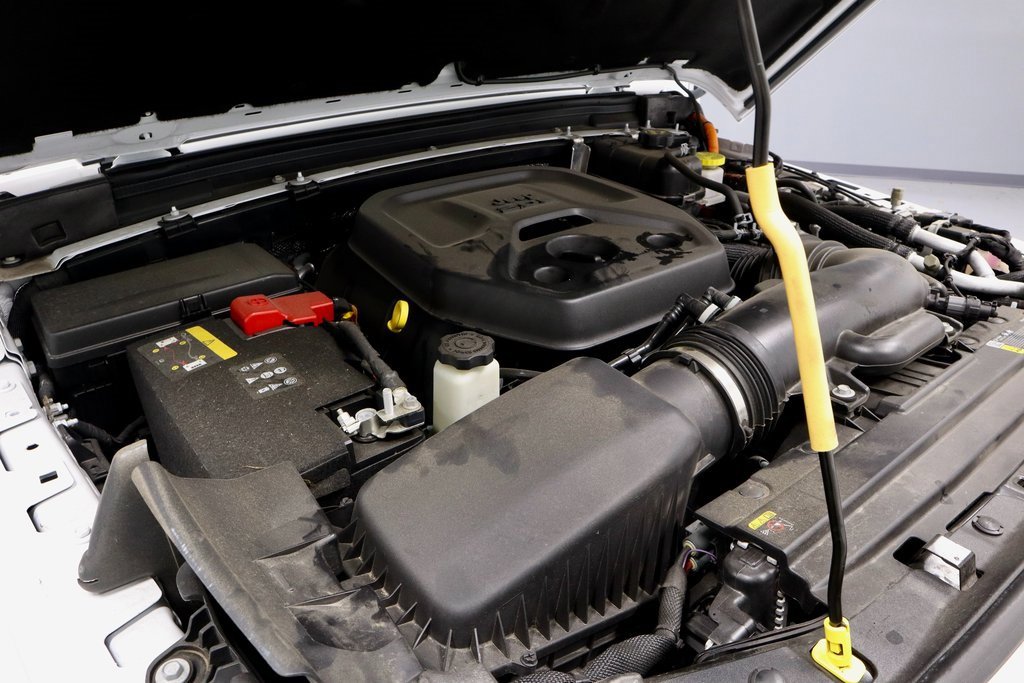 Used 2025 Jeep Wrangler Unlimited Sahara image 16