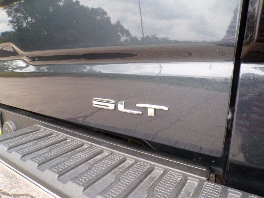 Used 2021 GMC Sierra 1500 SLT w/ SLT Premium Package AWD/4WD image 14
