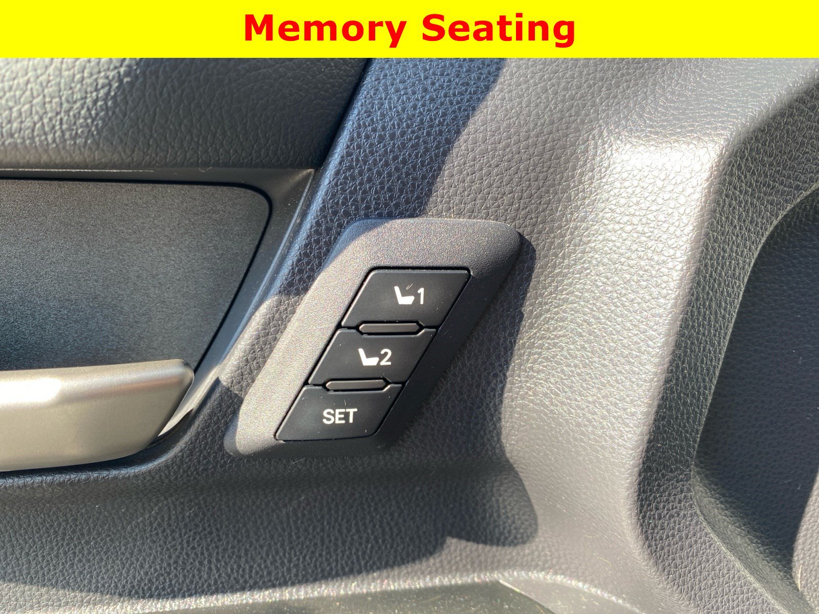 Used 2025 Toyota 4Runner Limited AWD/4WD image 26