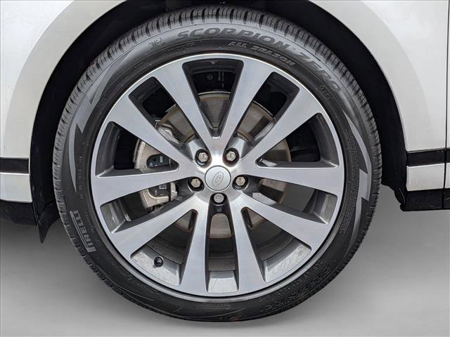 Used 2025 Land Rover Range Rover Evoque Dynamic SE image 24