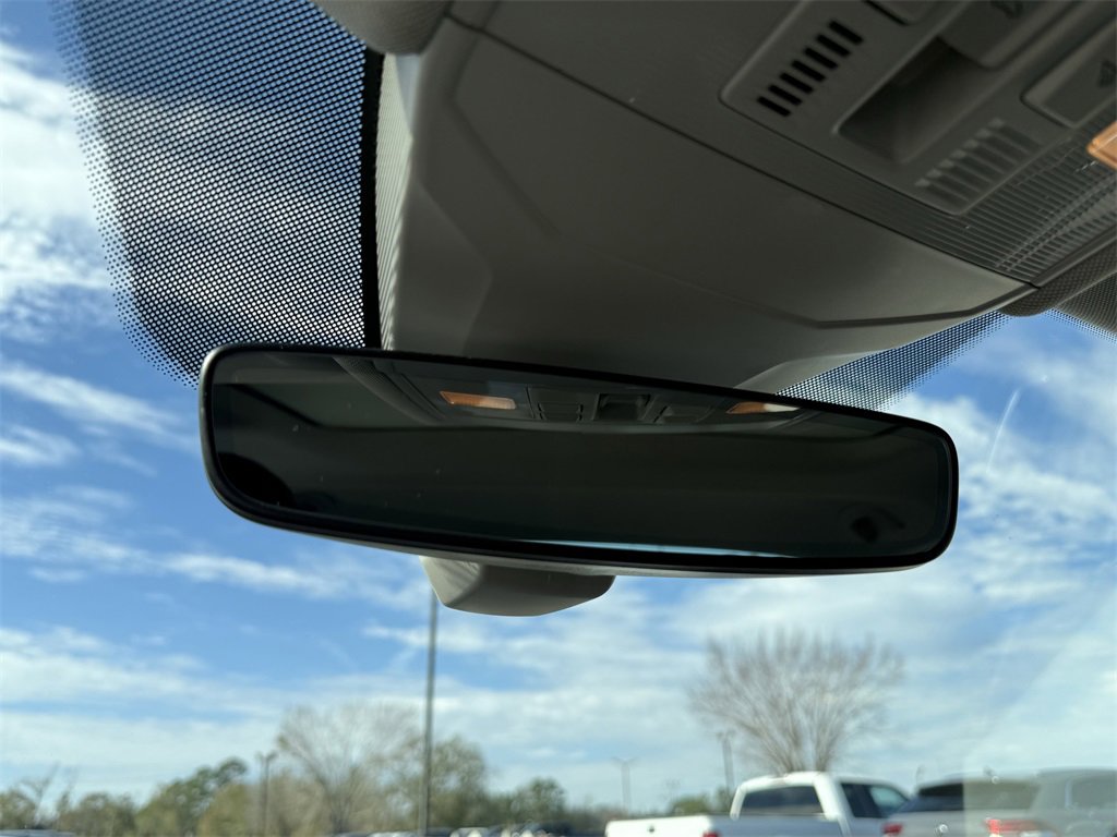 Used 2024 Volkswagen Jetta SE image 22