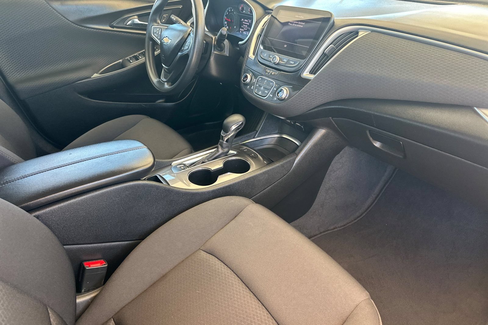 Used 2025 Chevrolet Malibu LT FWD image 15