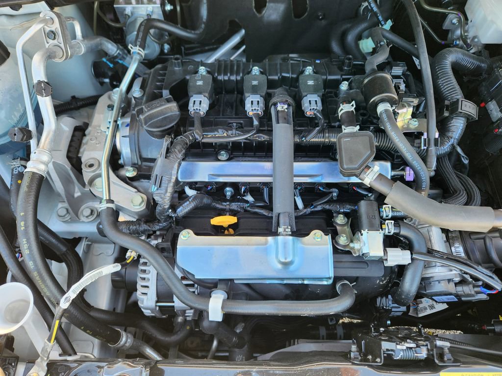 New 2025 Nissan Versa SR w/ Trunk Package FWD image 20