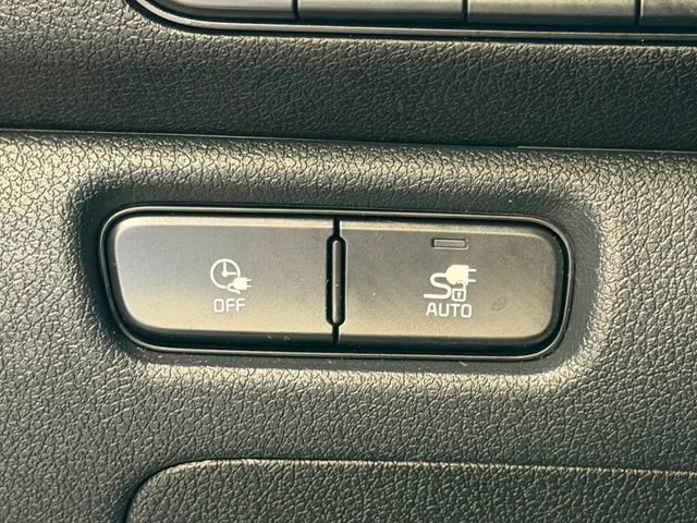 Used 2022 Kia Niro EX Premium image 40