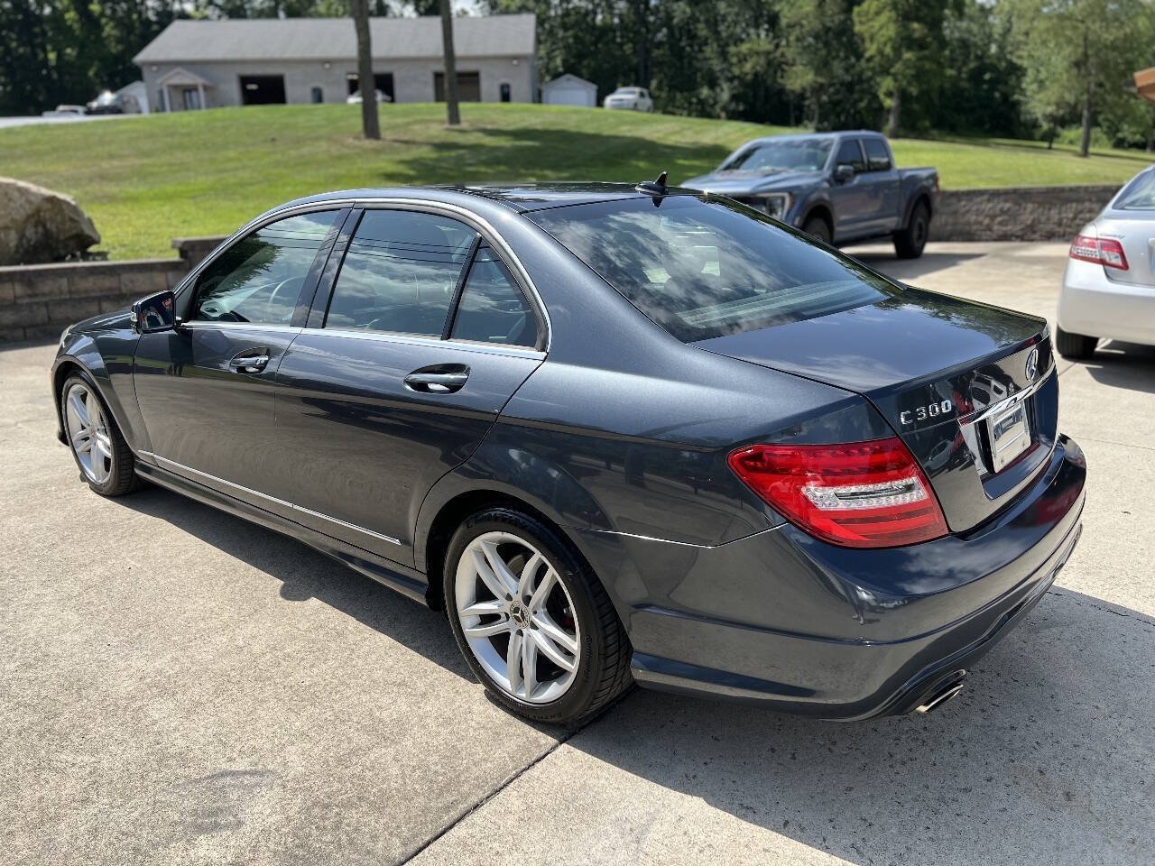 Used 2013 Mercedes-Benz C 300 4MATIC Sedan image 7