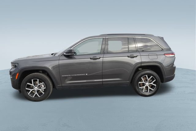 Used 2024 Jeep Grand Cherokee Limited image 4