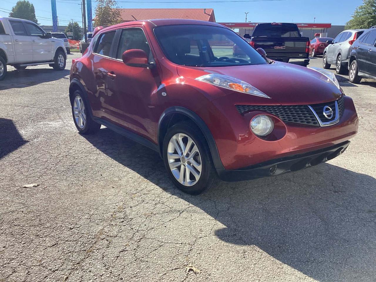 Used 2014 Nissan Juke SL FWD image 3